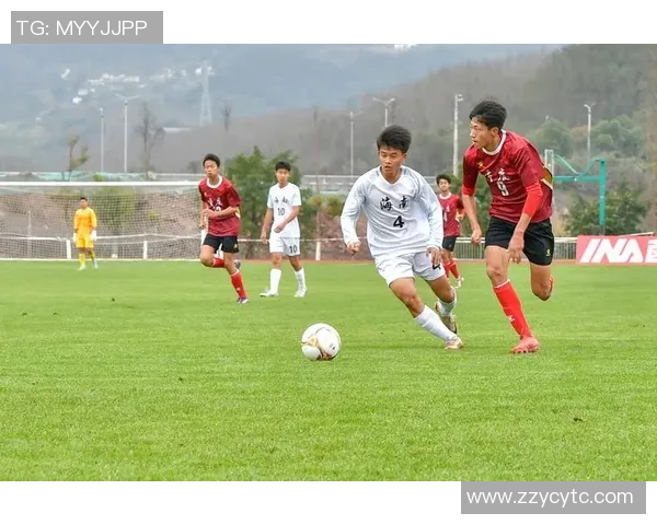 重庆足球队与广州足球队耐力对决赛后分析与总结